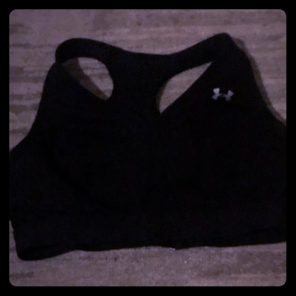UA sports bra